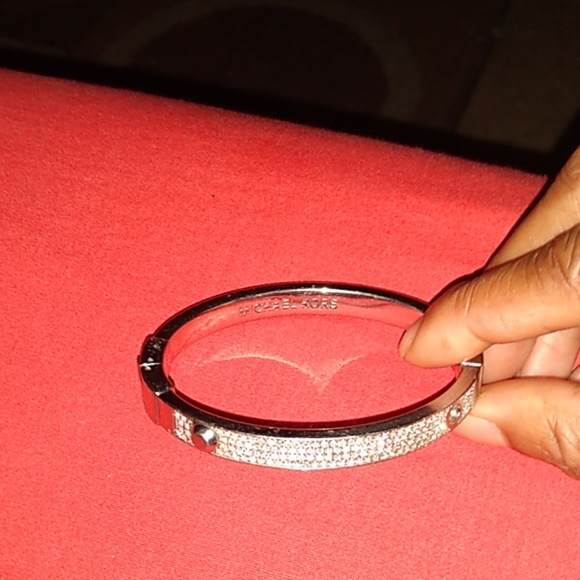 Michael Kors diamond bracelet - Picture 1 of 2